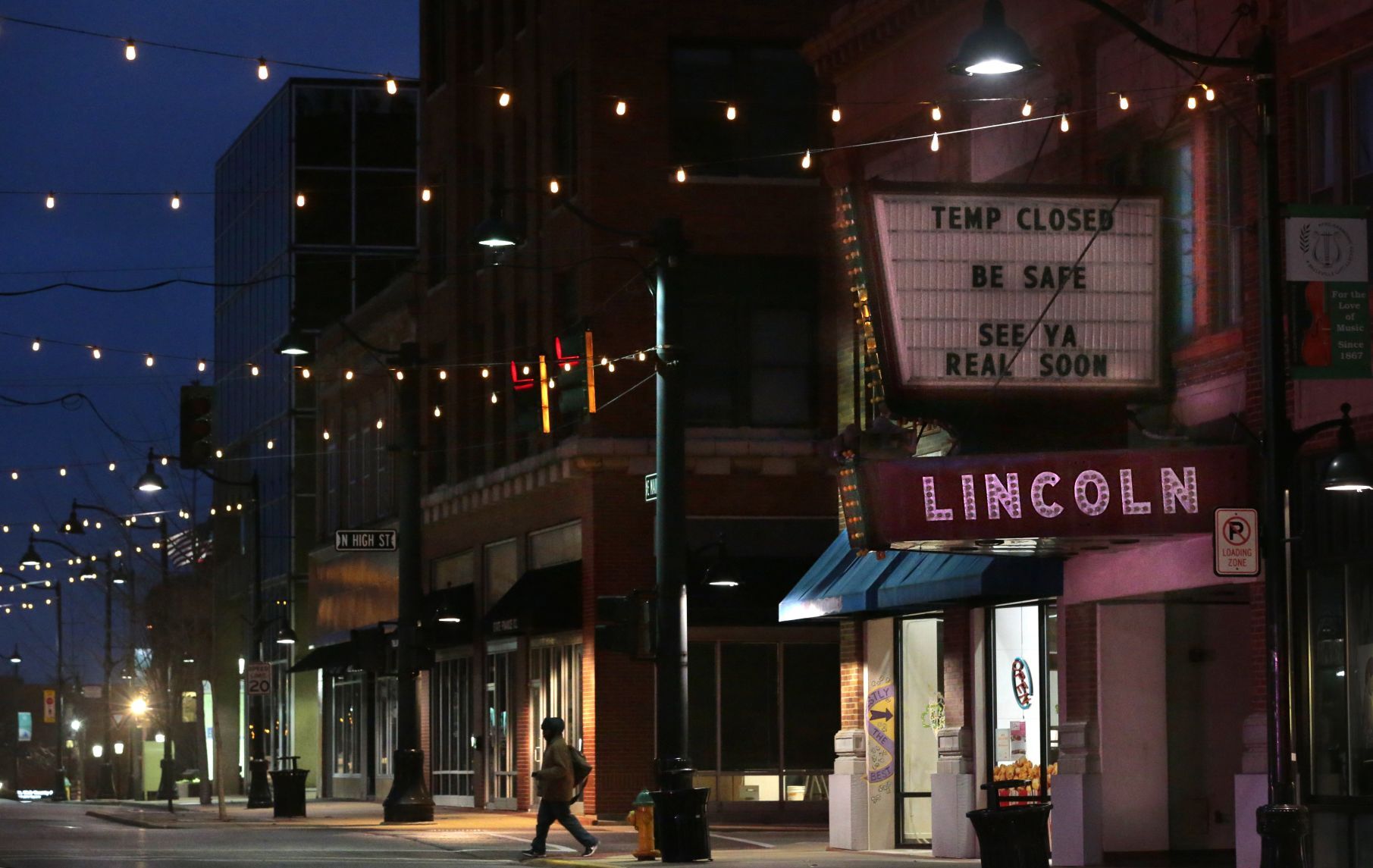 Illinois governor orders residents to stay home to slow spread of virus